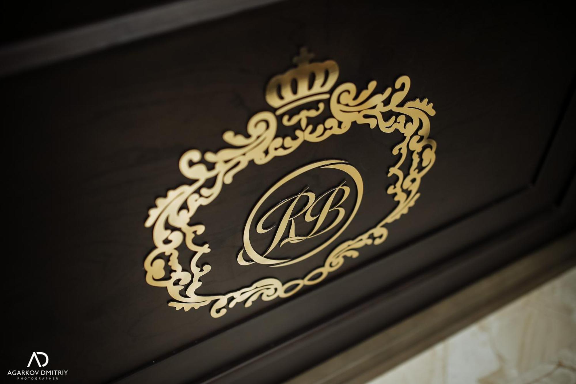 Royal Bv Hotel Öskemen Buitenkant foto