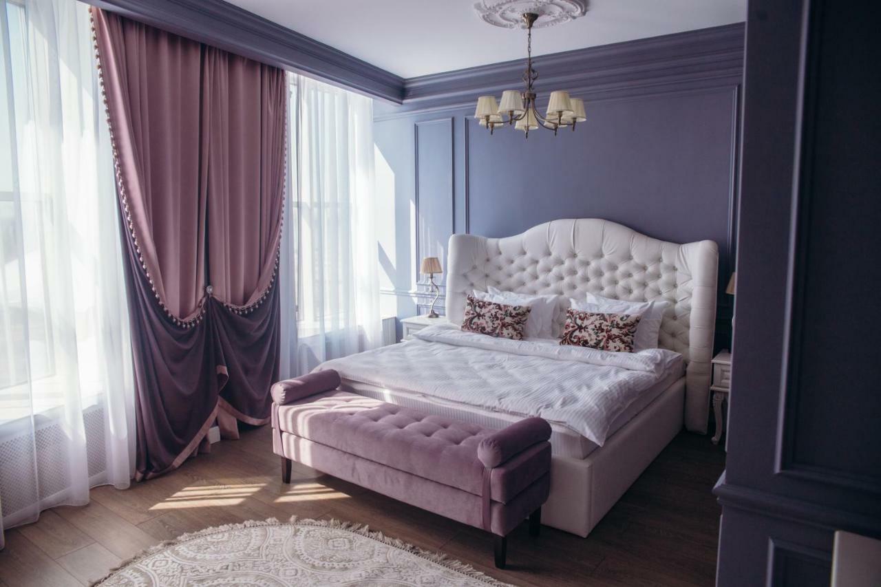 Royal Bv Hotel Öskemen Buitenkant foto